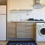 Studio Flat With S