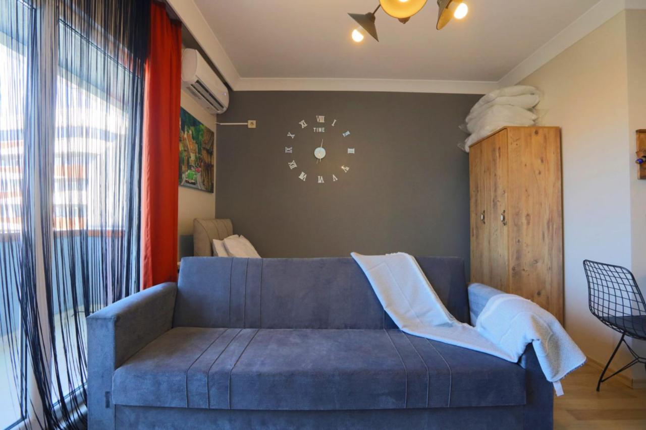 Studio Flat With S * İstanbul