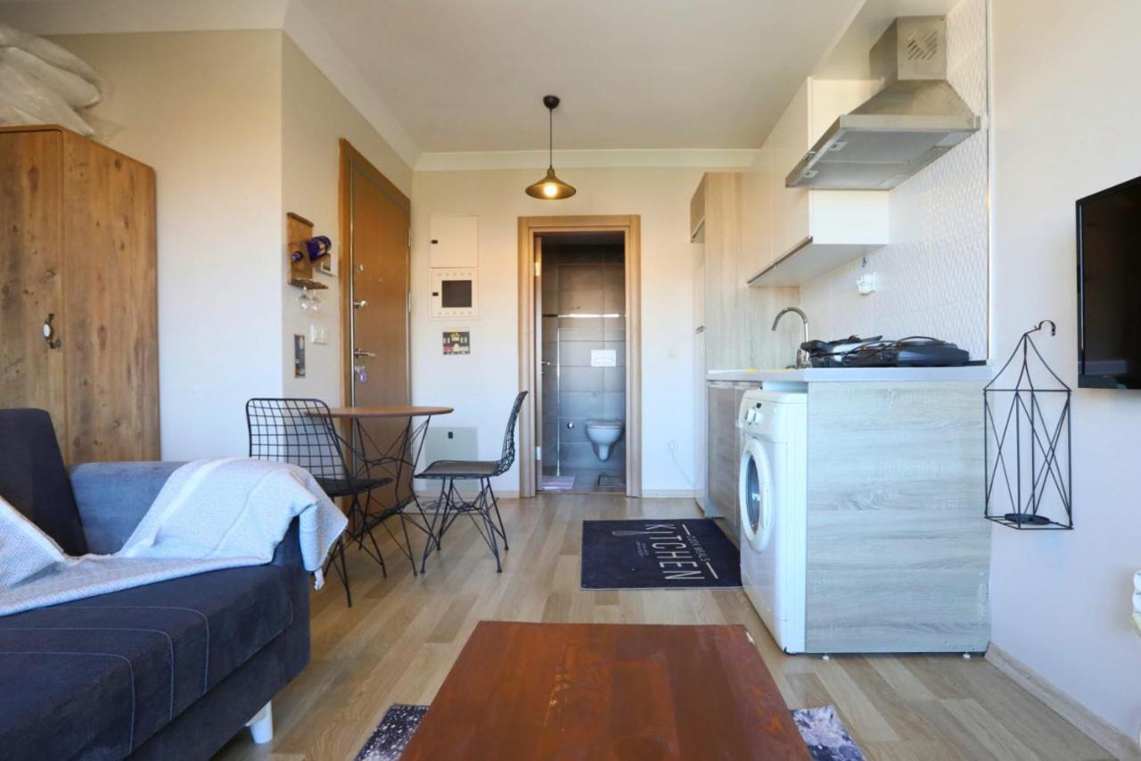 Studio Flat With S Daire