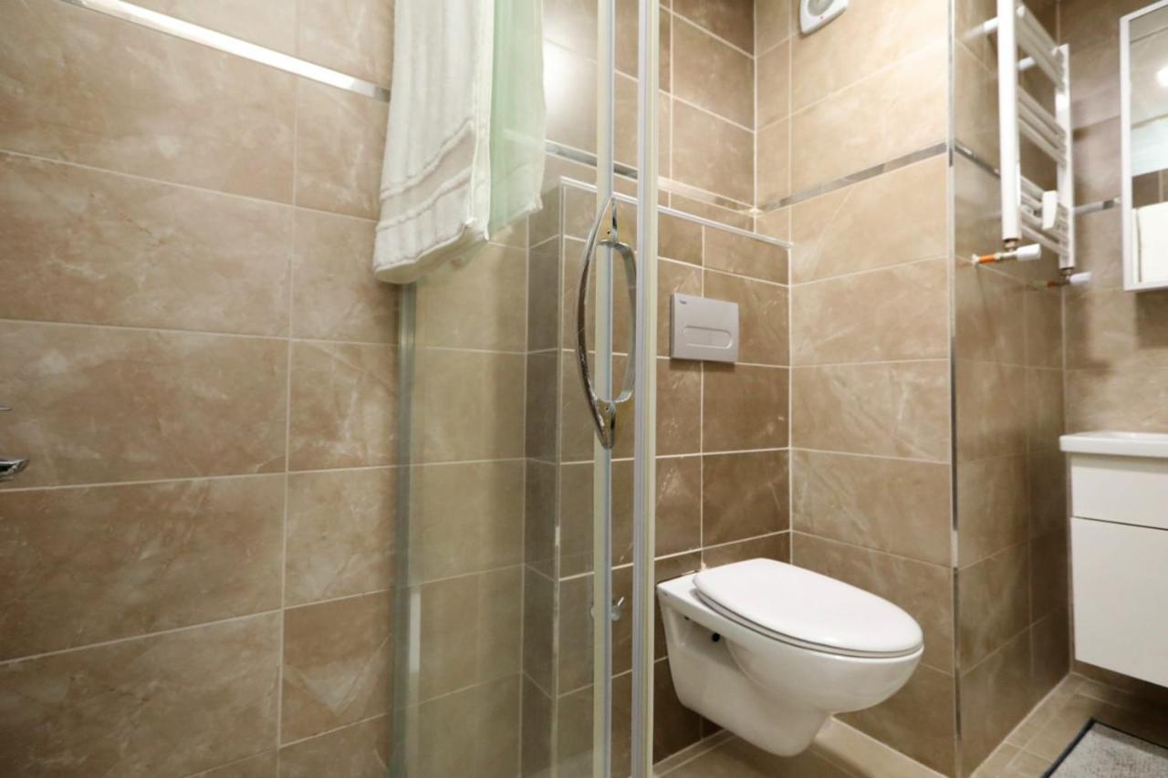 Studio Flat With S Daire